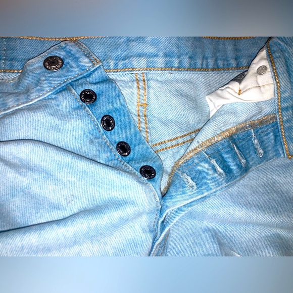 Levi's Blue Denim Shorts - Picture 6 of 6